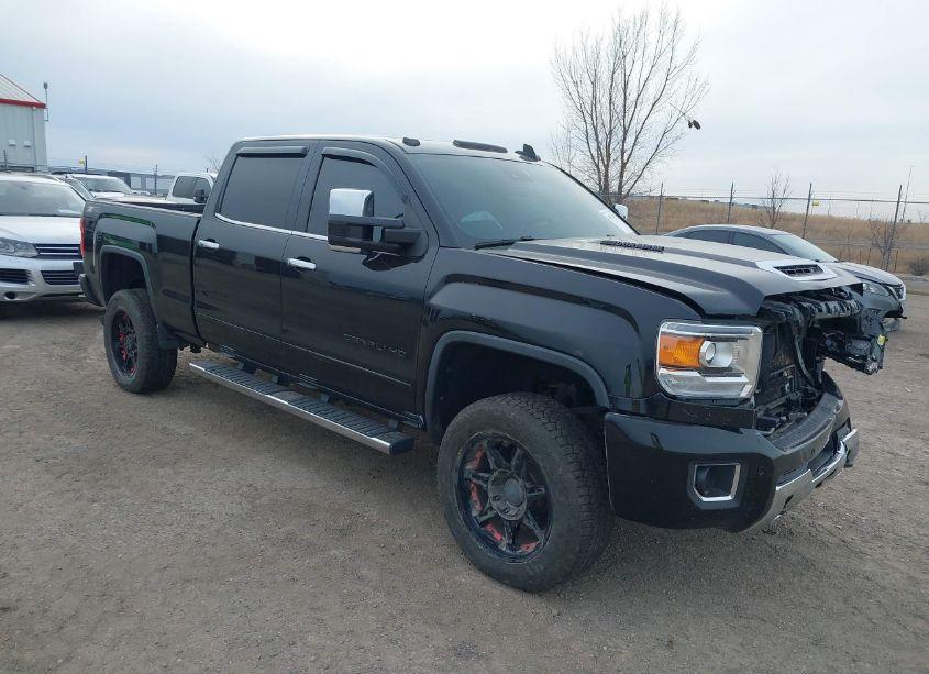 2015 Gmc Sierra 2500HD DENALI (VIN 1GT120E80FF597962) main photo