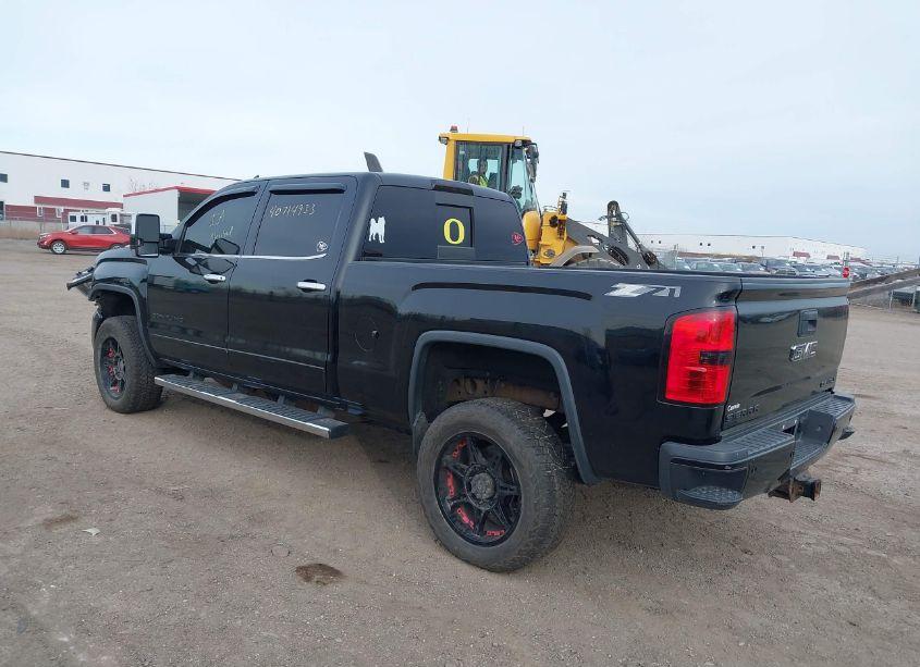 Photo 3 of 2015 Gmc Sierra 2500HD DENALI (VIN 1GT120E80FF597962)