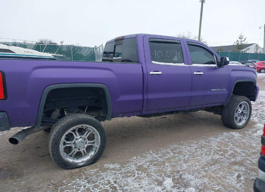 Photo 13 of 2015 Gmc Sierra 2500HD DENALI (VIN 1GT120E82FF132762)