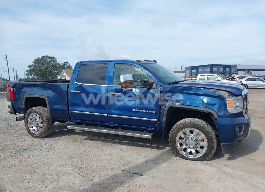 Photo 13 of 2015 Gmc Sierra 2500HD DENALI (VIN 1GT120E83FF650086)