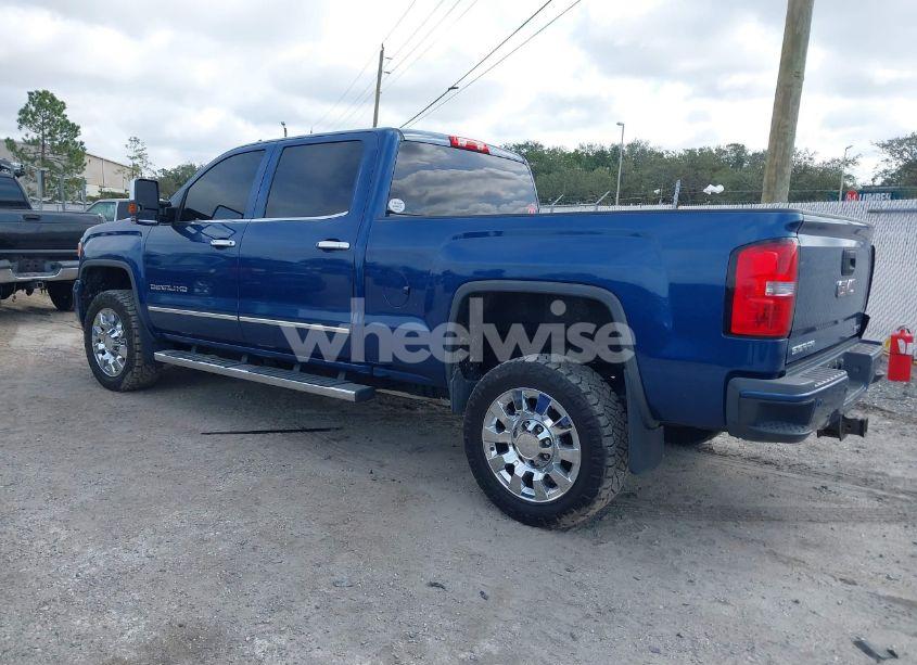 Photo 3 of 2015 Gmc Sierra 2500HD DENALI (VIN 1GT120E83FF650086)