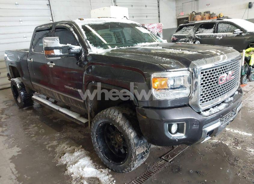 2015 Gmc Sierra 2500HD DENALI (VIN 1GT120E84FF535352) main photo