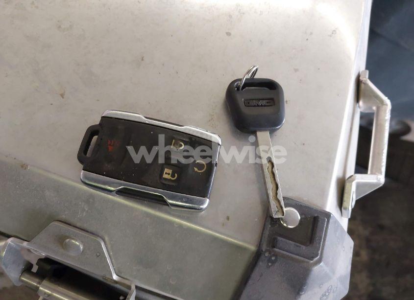 Photo 11 of 2015 Gmc Sierra 2500HD DENALI (VIN 1GT120E84FF535352)