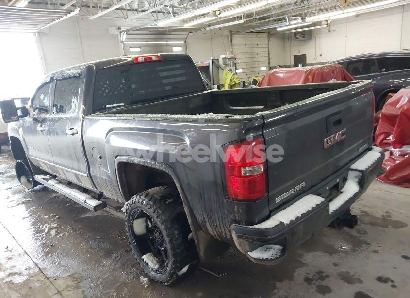 Photo 3 of 2015 Gmc Sierra 2500HD DENALI (VIN 1GT120E84FF535352)