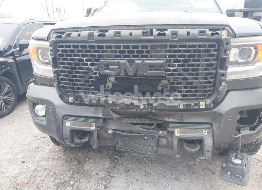 Photo 6 of 2015 Gmc Sierra 2500HD DENALI (VIN 1GT120E84FF681816)