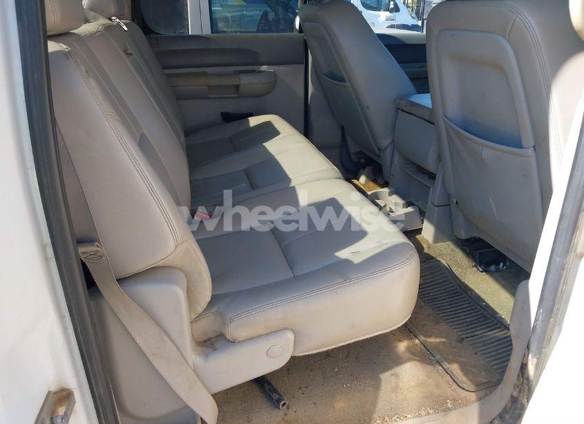 Photo 7 of 2011 Gmc Sierra 2500HD SLE (VIN 1GT120E85BF203852)