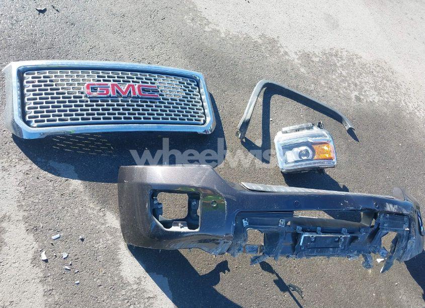 Photo 12 of 2015 Gmc Sierra 2500HD DENALI (VIN 1GT120E85FF514980)