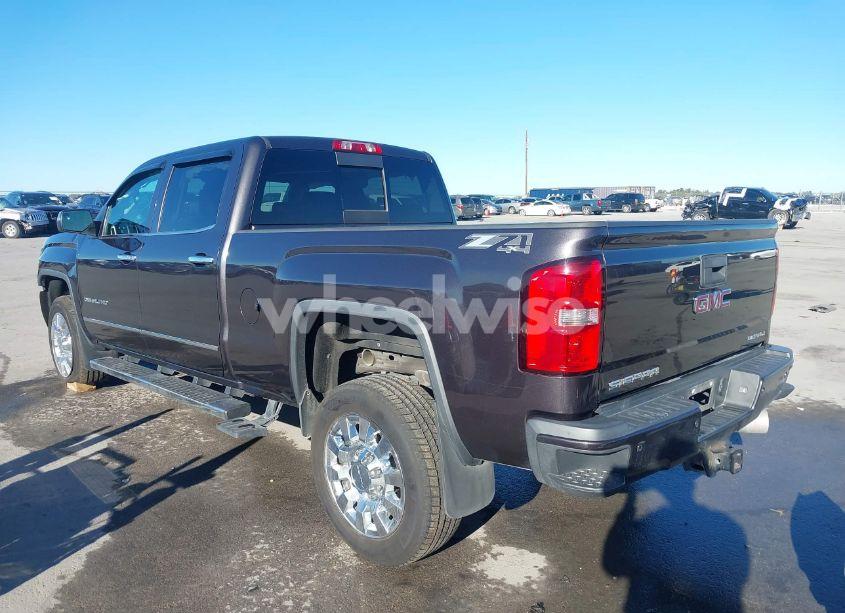 Photo 3 of 2015 Gmc Sierra 2500HD DENALI (VIN 1GT120E85FF514980)
