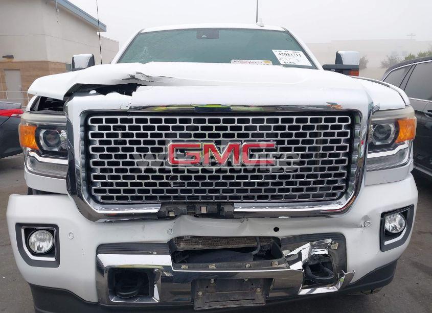 Photo 12 of 2015 Gmc Sierra 2500HD DENALI (VIN 1GT120E85FF681680)