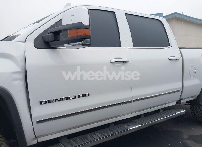 Photo 14 of 2015 Gmc Sierra 2500HD DENALI (VIN 1GT120E85FF681680)