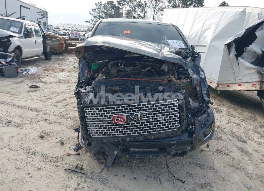 Photo 13 of 2015 Gmc Sierra 2500HD DENALI (VIN 1GT120E86FF616661)