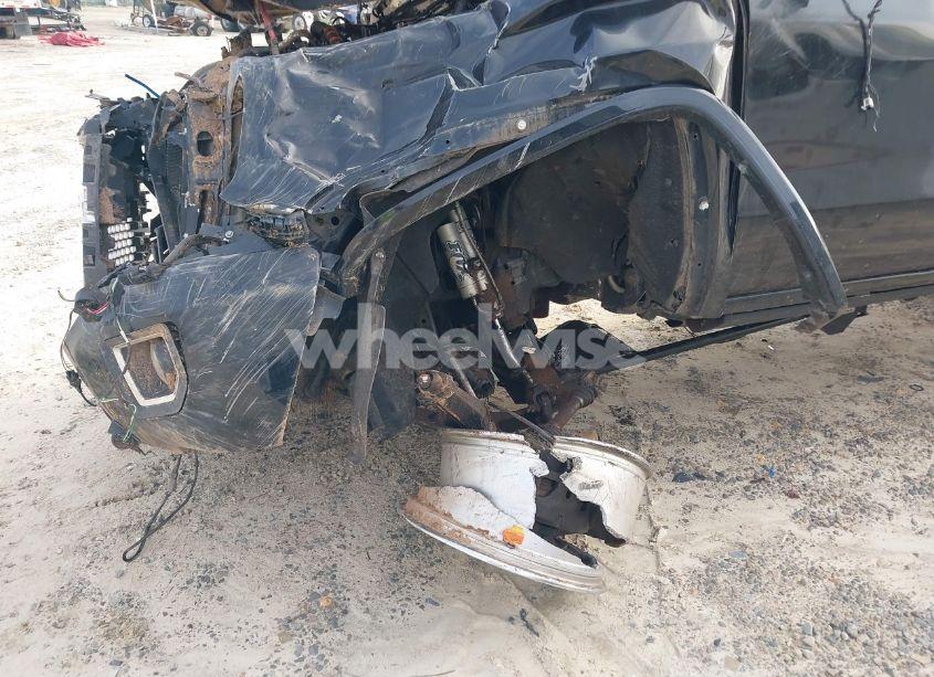 Photo 14 of 2015 Gmc Sierra 2500HD DENALI (VIN 1GT120E86FF616661)