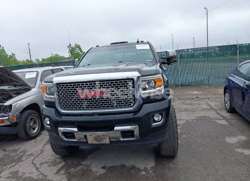 Photo 12 of 2015 Gmc Sierra 2500HD DENALI (VIN 1GT120E87FF525334)