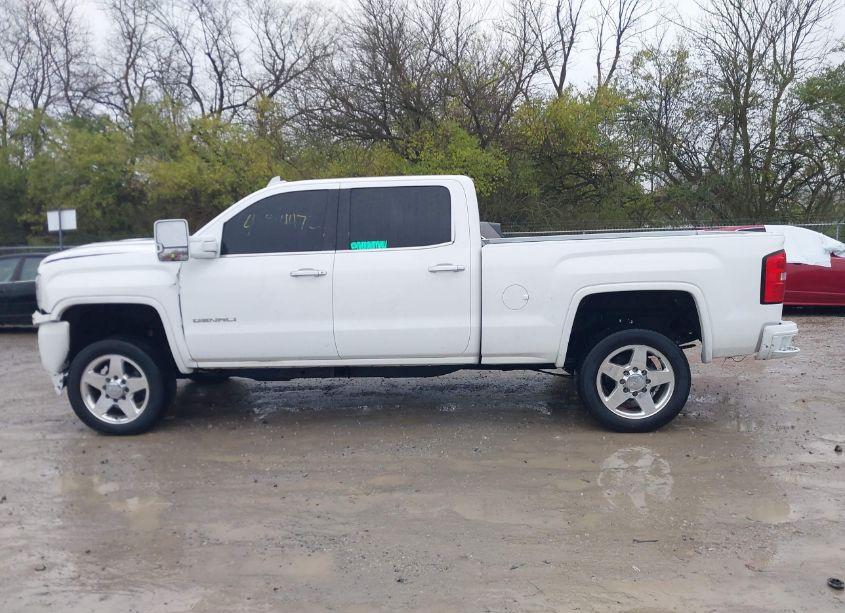 Photo 14 of 2015 Gmc Sierra 2500HD DENALI (VIN 1GT120E89FF638234)
