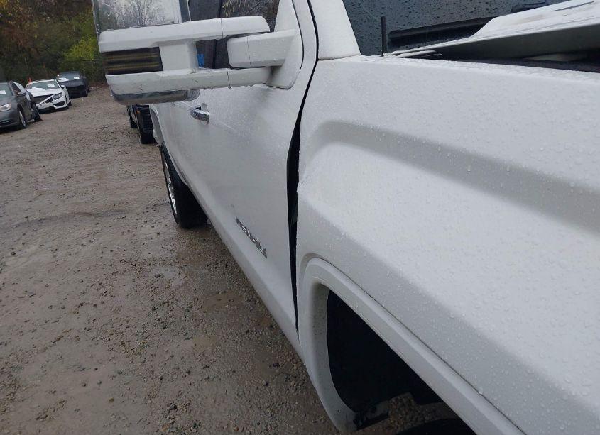 Photo 18 of 2015 Gmc Sierra 2500HD DENALI (VIN 1GT120E89FF638234)