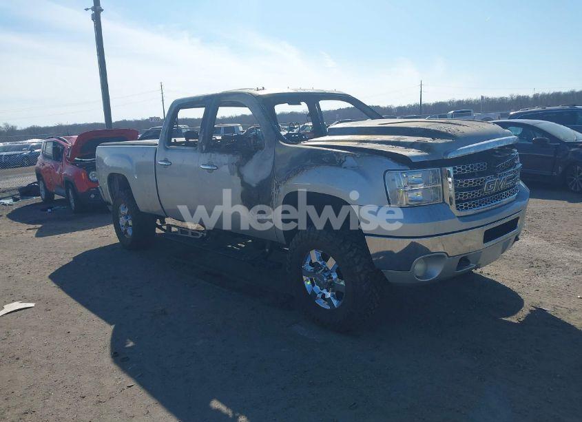 2011 Gmc Sierra 2500HD SLT (VIN 1GT121C81BF234377) main photo