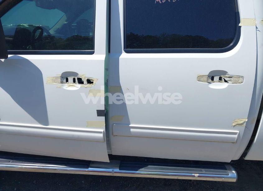 Photo 17 of 2011 Gmc Sierra 2500HD SLT (VIN 1GT121CG1BF266186)