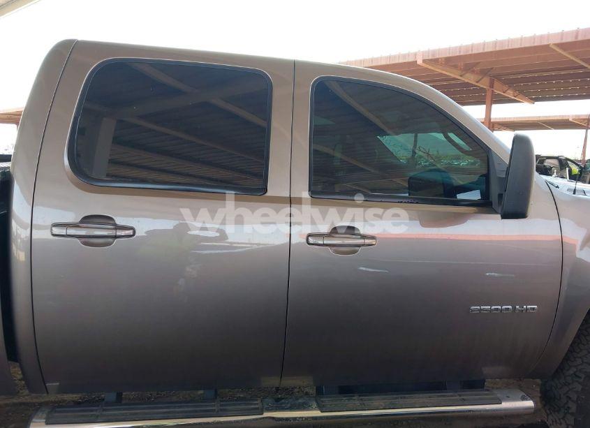 Photo 13 of 2014 Gmc Sierra 2500HD SLT (VIN 1GT121E85EF136406)