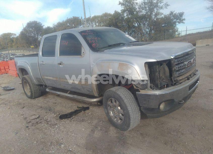 2012 Gmc Sierra 2500HD SLT (VIN 1GT121E8XCF200758) main photo