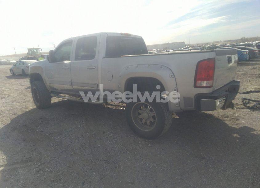 Photo 3 of 2012 Gmc Sierra 2500HD SLT (VIN 1GT121E8XCF200758)
