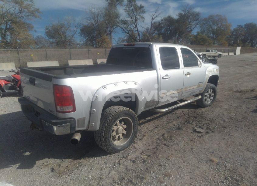 Photo 4 of 2012 Gmc Sierra 2500HD SLT (VIN 1GT121E8XCF200758)