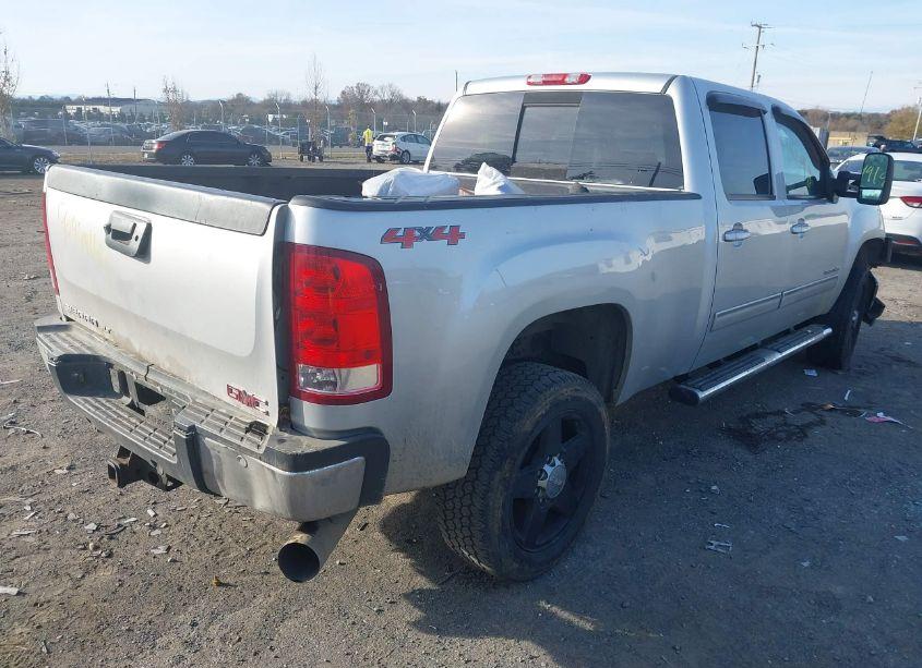 Photo 4 of 2013 Gmc Sierra 2500HD SLT (VIN 1GT121E8XDF211728)