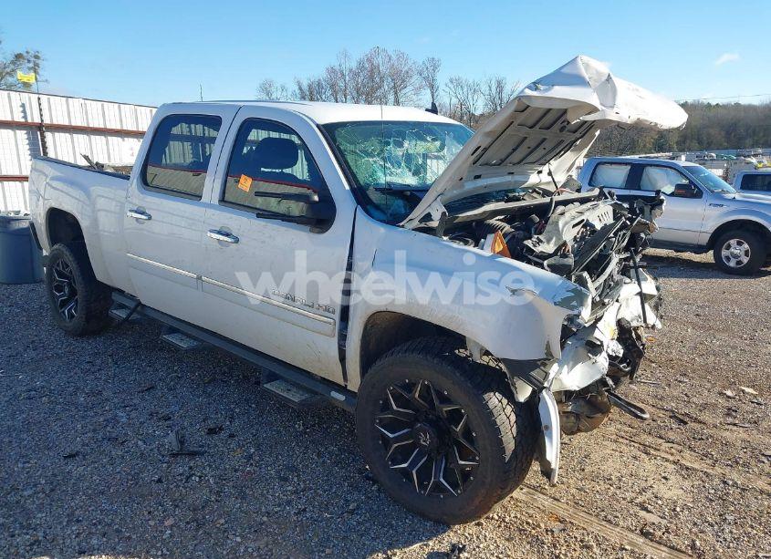 2011 Gmc Sierra 2500HD DENALI (VIN 1GT125C81BF225413) main photo