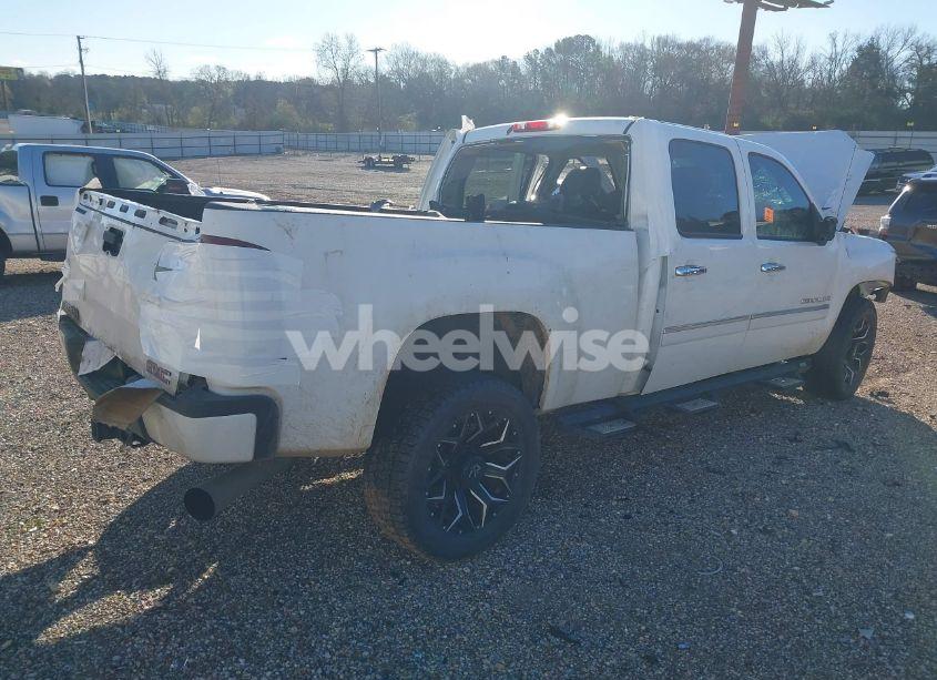 Photo 4 of 2011 Gmc Sierra 2500HD DENALI (VIN 1GT125C81BF225413)