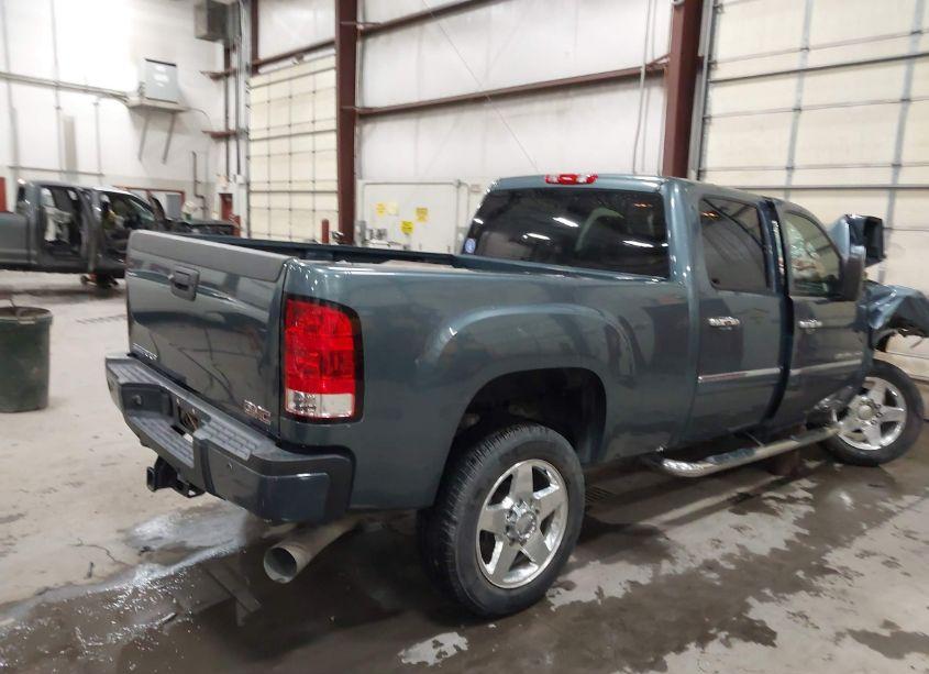 Photo 4 of 2011 Gmc Sierra 2500HD DENALI (VIN 1GT125C86BF250873)