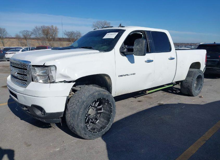 Photo 2 of 2012 Gmc Sierra 2500HD DENALI (VIN 1GT125E81CF173375)