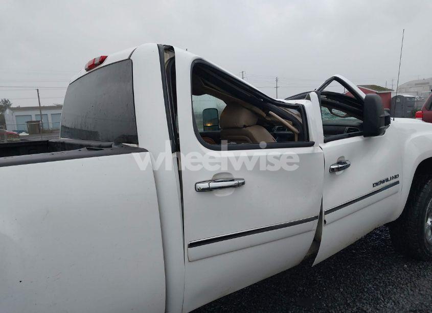 Photo 17 of 2012 Gmc Sierra 2500HD DENALI (VIN 1GT125E8XCF236117)