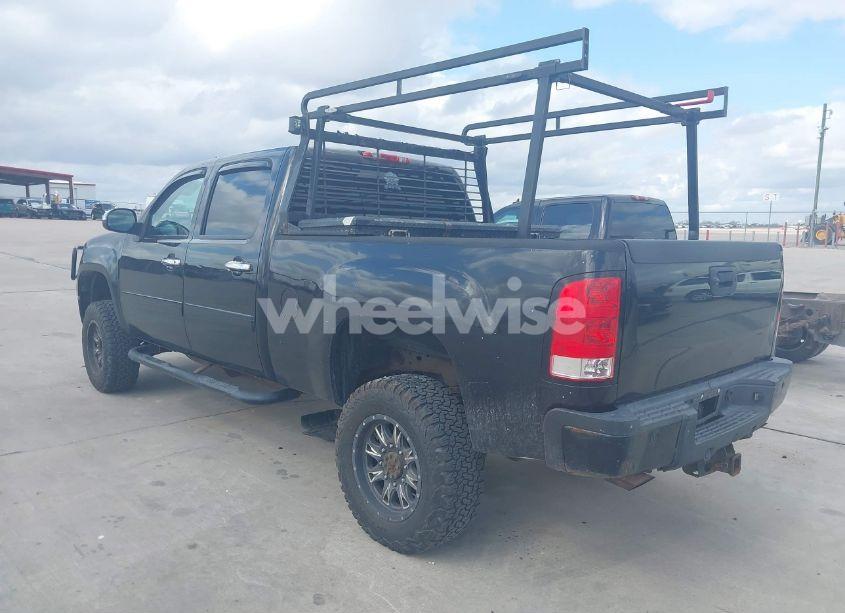 Photo 3 of 2014 Gmc Sierra 2500HD DENALI (VIN 1GT125EG4EF114850)