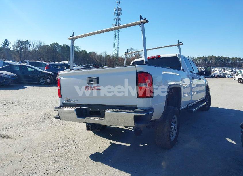 Photo 4 of 2019 Gmc Sierra 2500HD (VIN 1GT12NEYXKF256611)