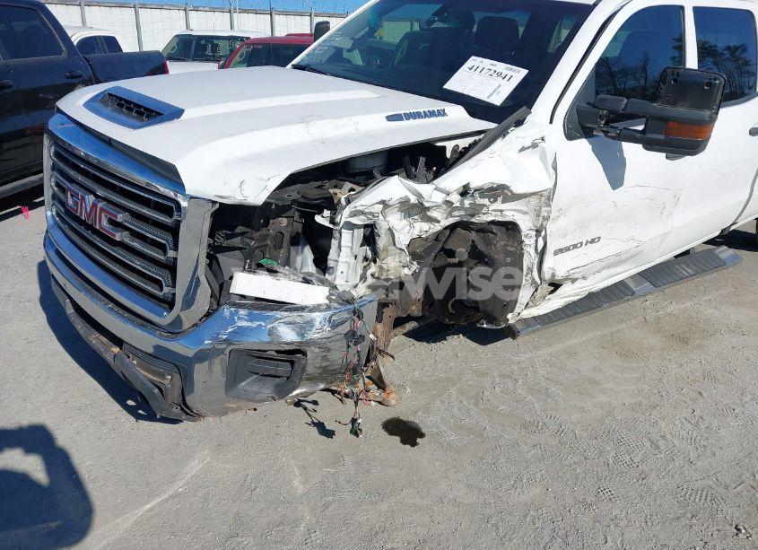 Photo 6 of 2019 Gmc Sierra 2500HD (VIN 1GT12NEYXKF256611)