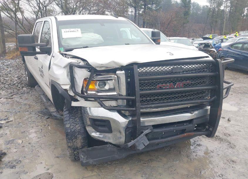 Photo 6 of 2018 Gmc Sierra 2500HD (VIN 1GT12REG4JF263325)