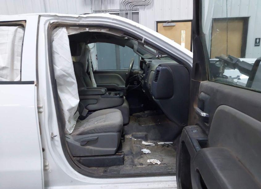 Photo 5 of 2018 Gmc Sierra 2500HD (VIN 1GT12REY0JF155356)