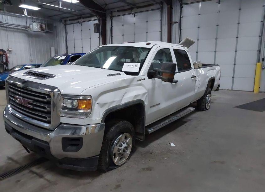Photo 6 of 2018 Gmc Sierra 2500HD (VIN 1GT12REY0JF155356)