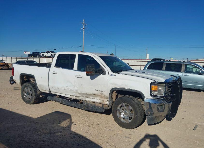 Photo 13 of 2016 Gmc Sierra 2500HD SLE (VIN 1GT12SE8XGF113373)