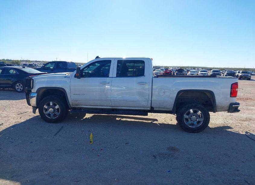 Photo 14 of 2016 Gmc Sierra 2500HD SLE (VIN 1GT12SE8XGF113373)