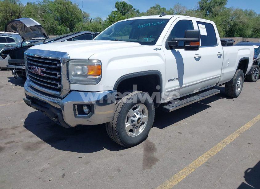 Photo 2 of 2016 Gmc Sierra 2500HD SLE (VIN 1GT12SEG9GF180988)