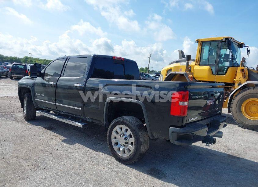 Photo 3 of 2019 Gmc Sierra 2500HD DENALI (VIN 1GT12SEY7KF277723)