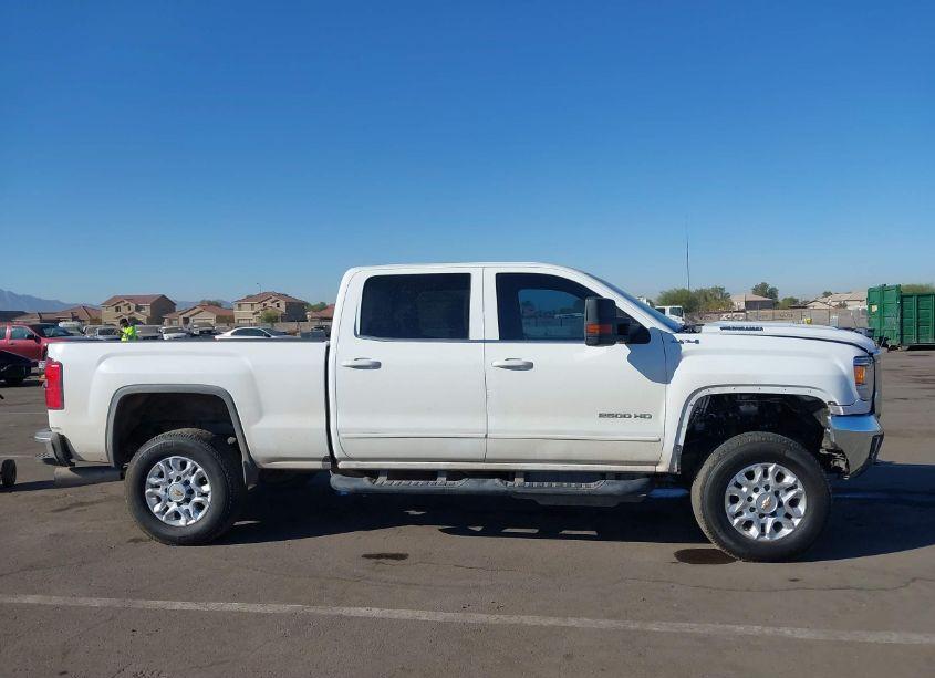 Photo 13 of 2017 Gmc Sierra 2500HD SLE (VIN 1GT12SEY9HF123426)