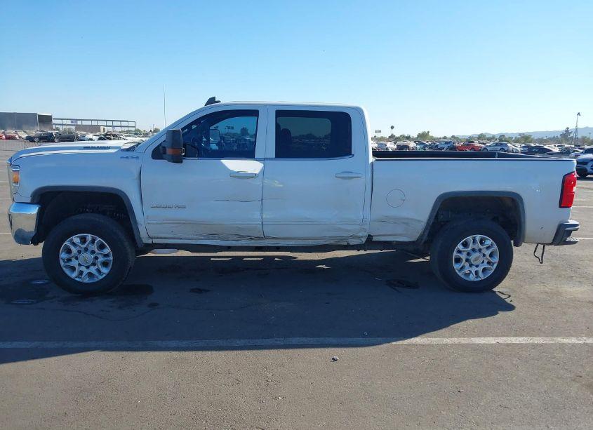 Photo 6 of 2017 Gmc Sierra 2500HD SLE (VIN 1GT12SEY9HF123426)