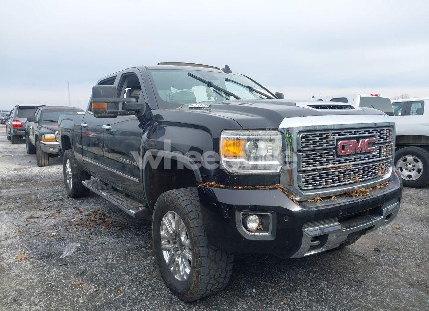 2019 Gmc Sierra 2500HD DENALI (VIN 1GT12SEY9KF137673) main photo