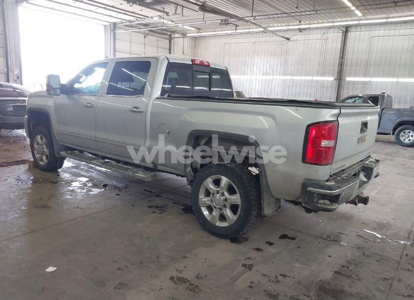 Photo 3 of 2017 Gmc Sierra 2500HD SLT (VIN 1GT12TEG9HF169979)