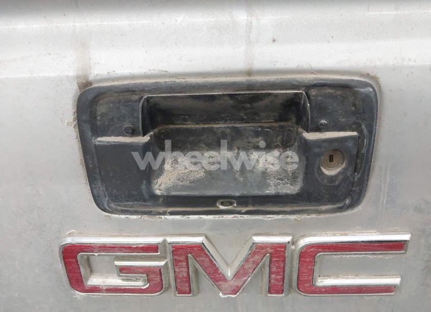 Photo 6 of 2017 Gmc Sierra 2500HD SLT (VIN 1GT12TEG9HF169979)