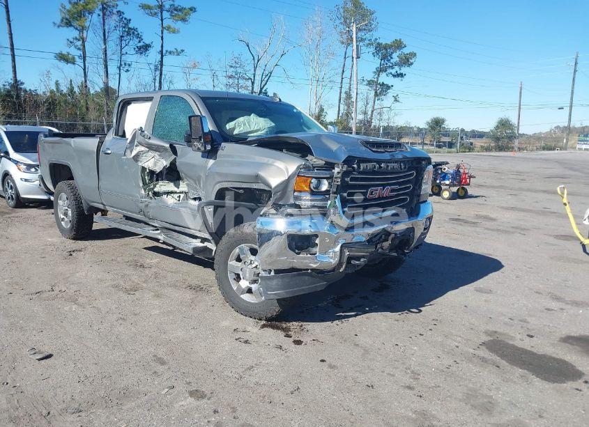 2017 Gmc Sierra 2500HD SLT (VIN 1GT12TEY1HF165837) main photo