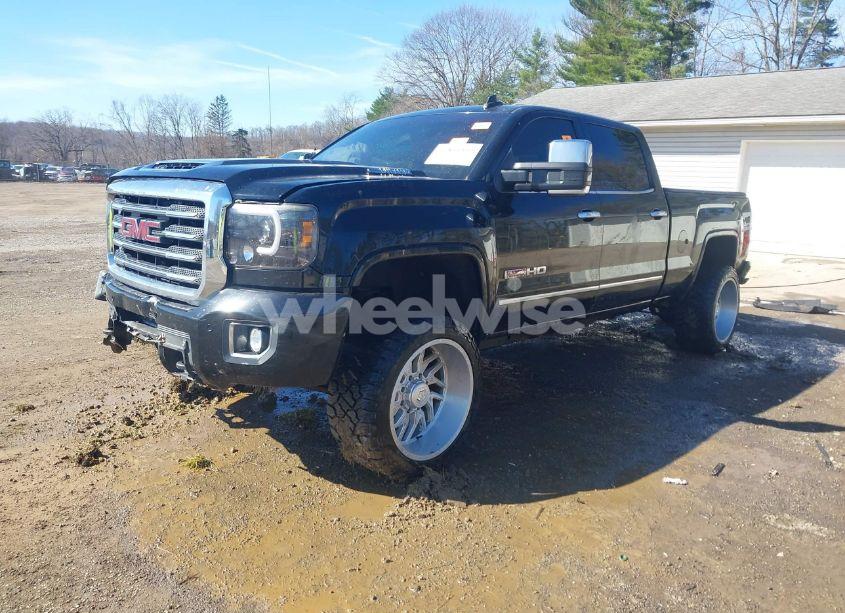 Photo 2 of 2017 Gmc Sierra 2500HD SLT (VIN 1GT12TEY5HF249272)