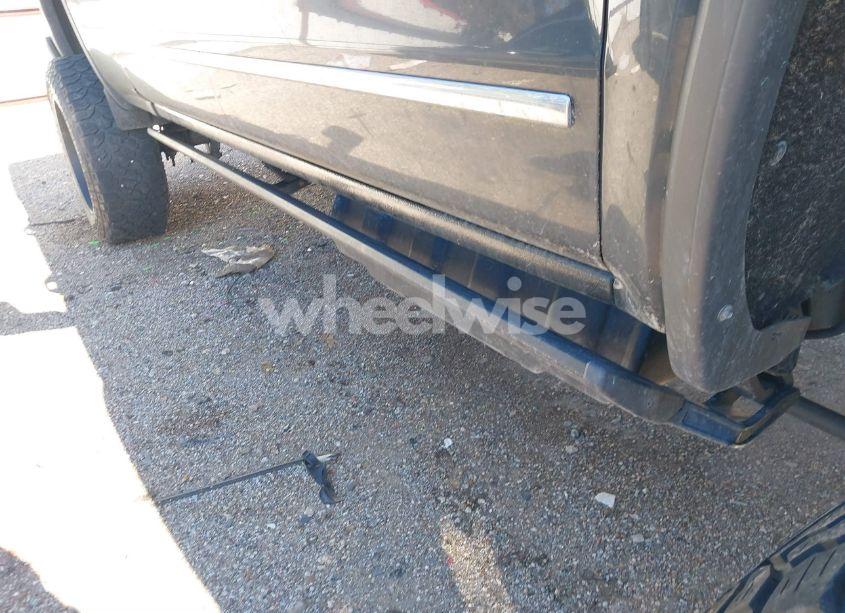 Photo 17 of 2018 Gmc Sierra 2500HD SLT (VIN 1GT12TEY8JF139452)