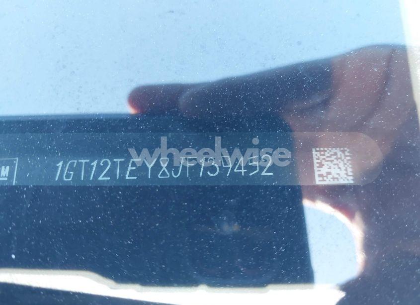 Photo 9 of 2018 Gmc Sierra 2500HD SLT (VIN 1GT12TEY8JF139452)